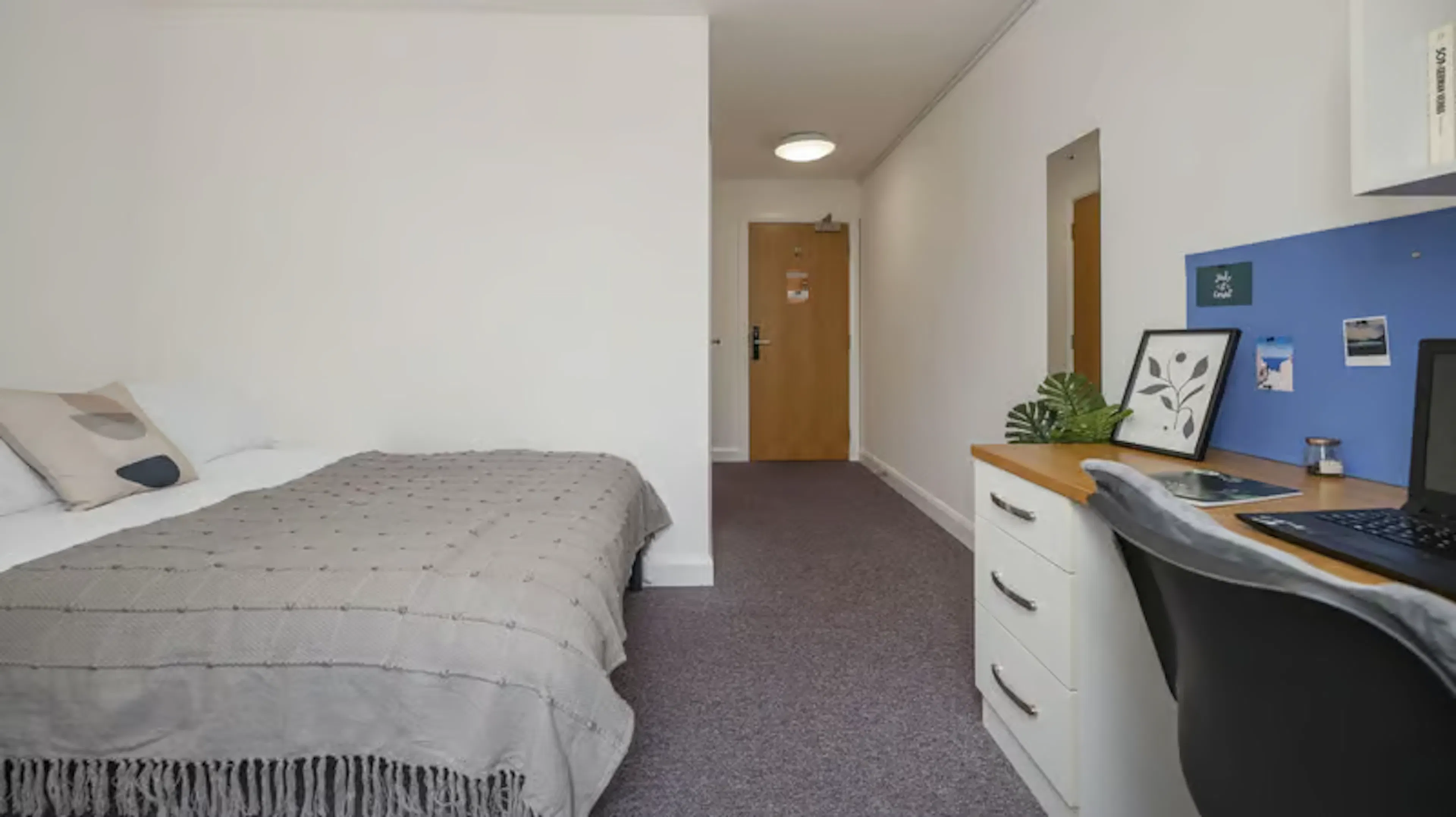 Premium Ensuite with Wet Room ROOM 4