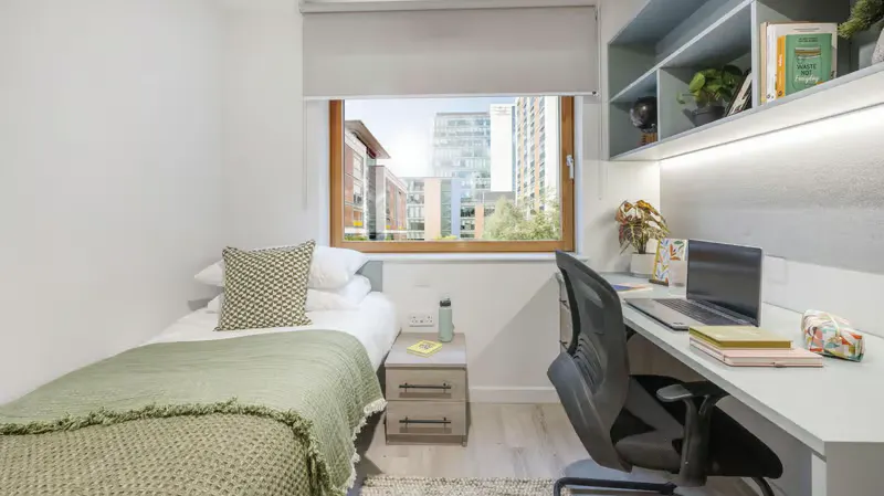 Property video thumbnail 1