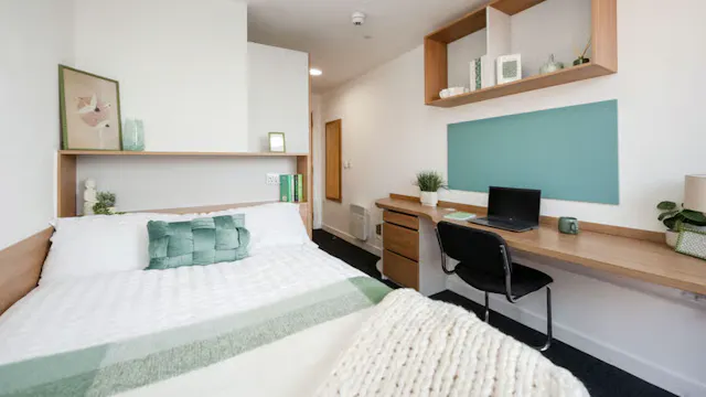 Platinum Ensuite room image 1