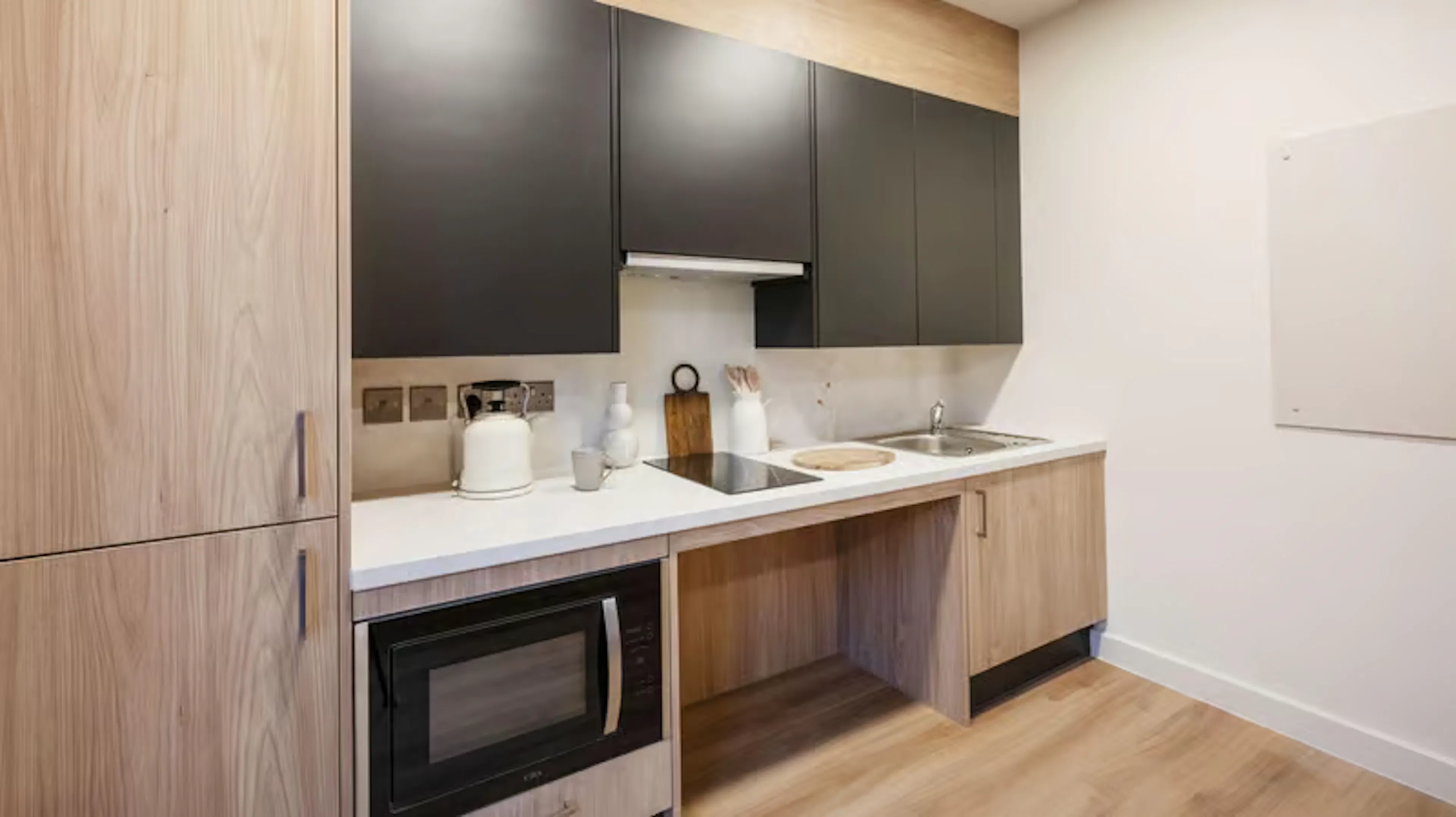 Essential Studio KITCHEN 3