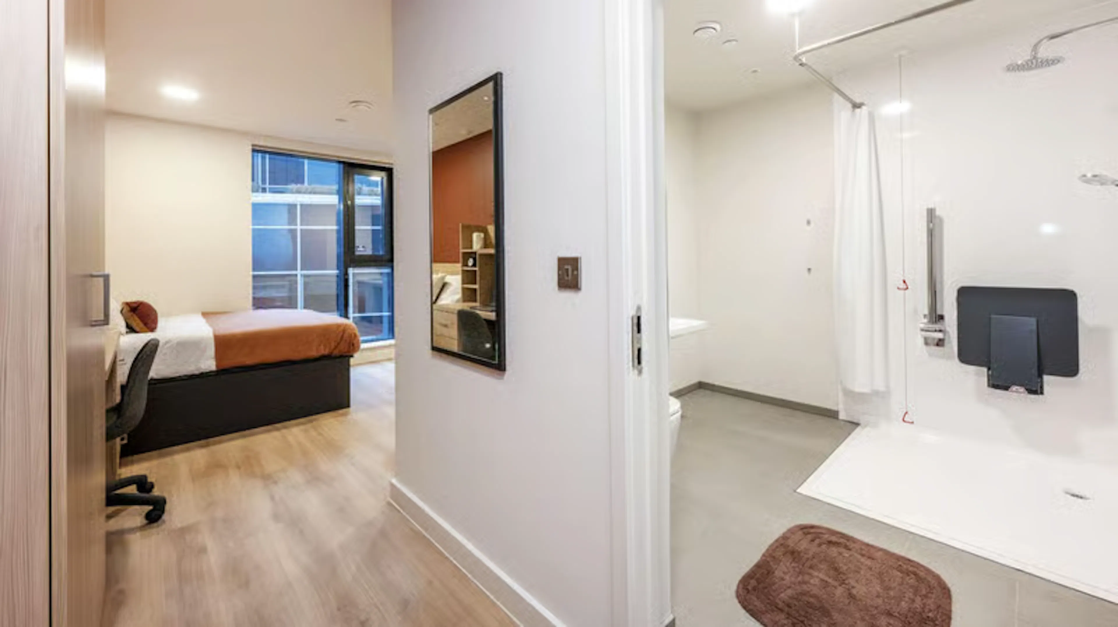 Essential Studio ROOM 2