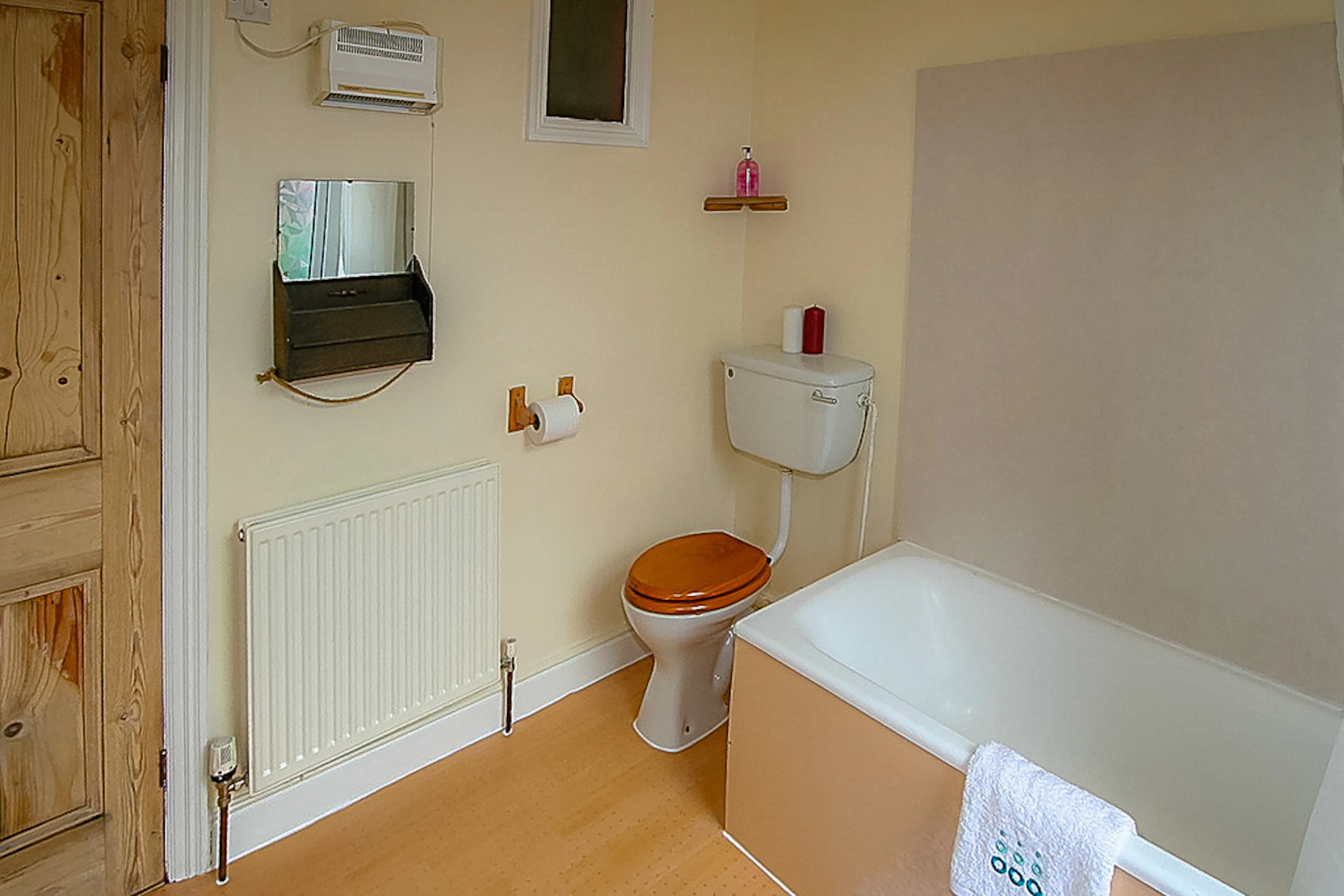 BATHROOM BATHROOM 2