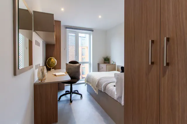 6 Bed En-Suite room image 1