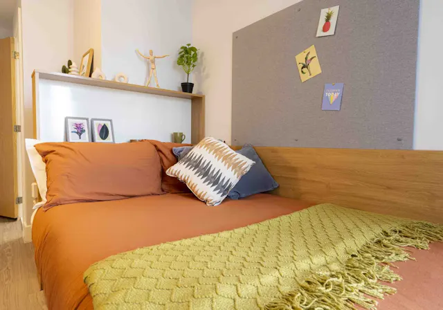 Silver En Suite room image 1