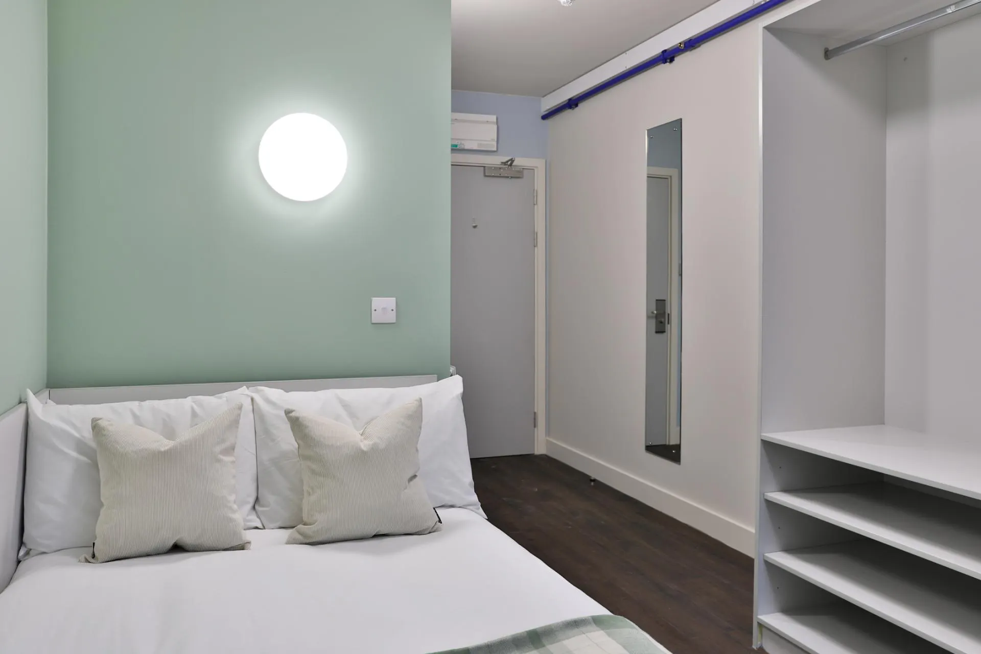 Silver En-suite UK Guarantor not required
