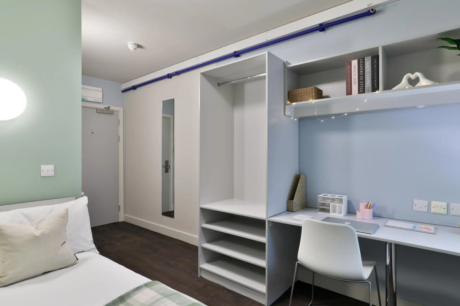 Silver En-suite UK Guarantor not required