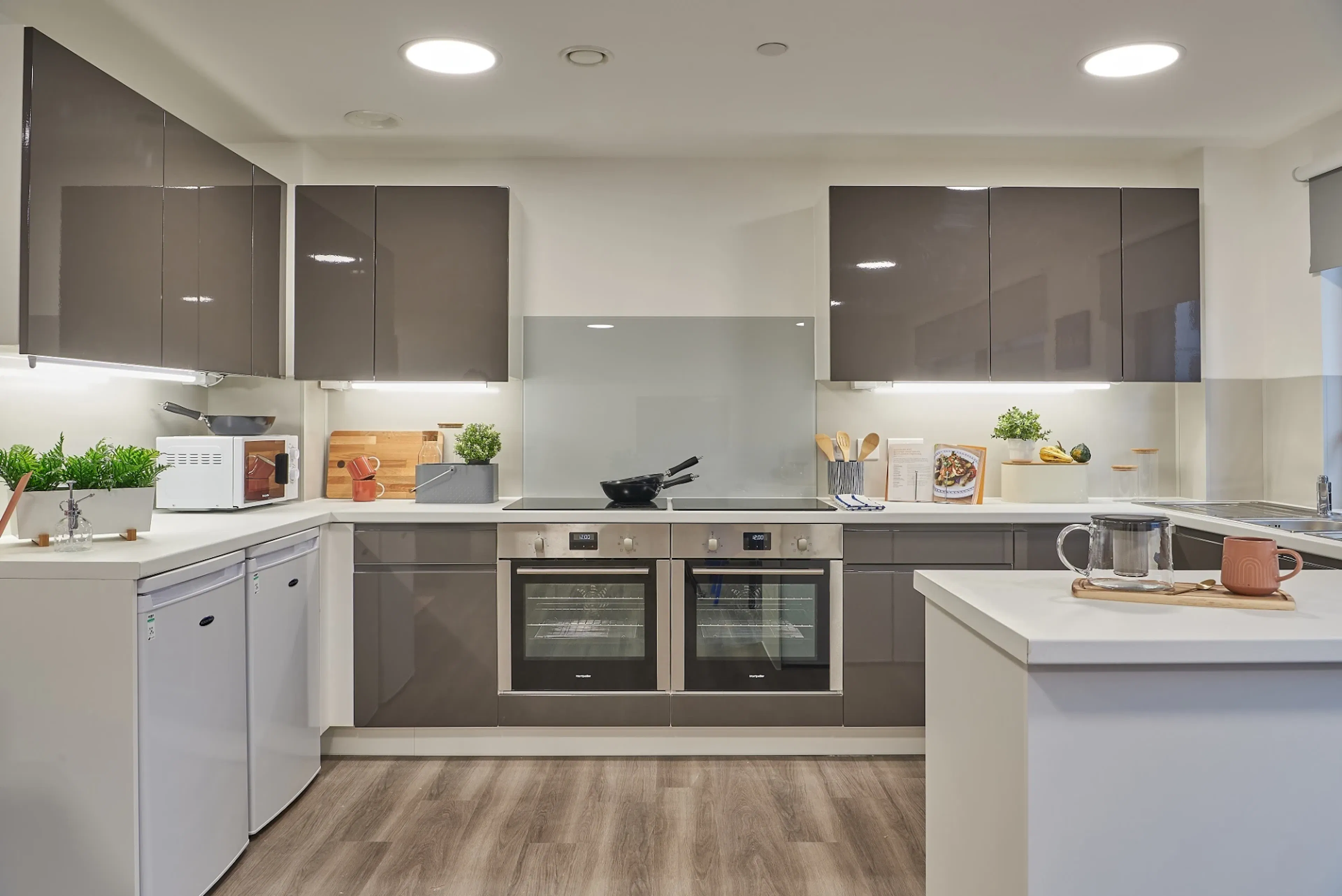 9 Bed Classic En-suite KITCHEN 3