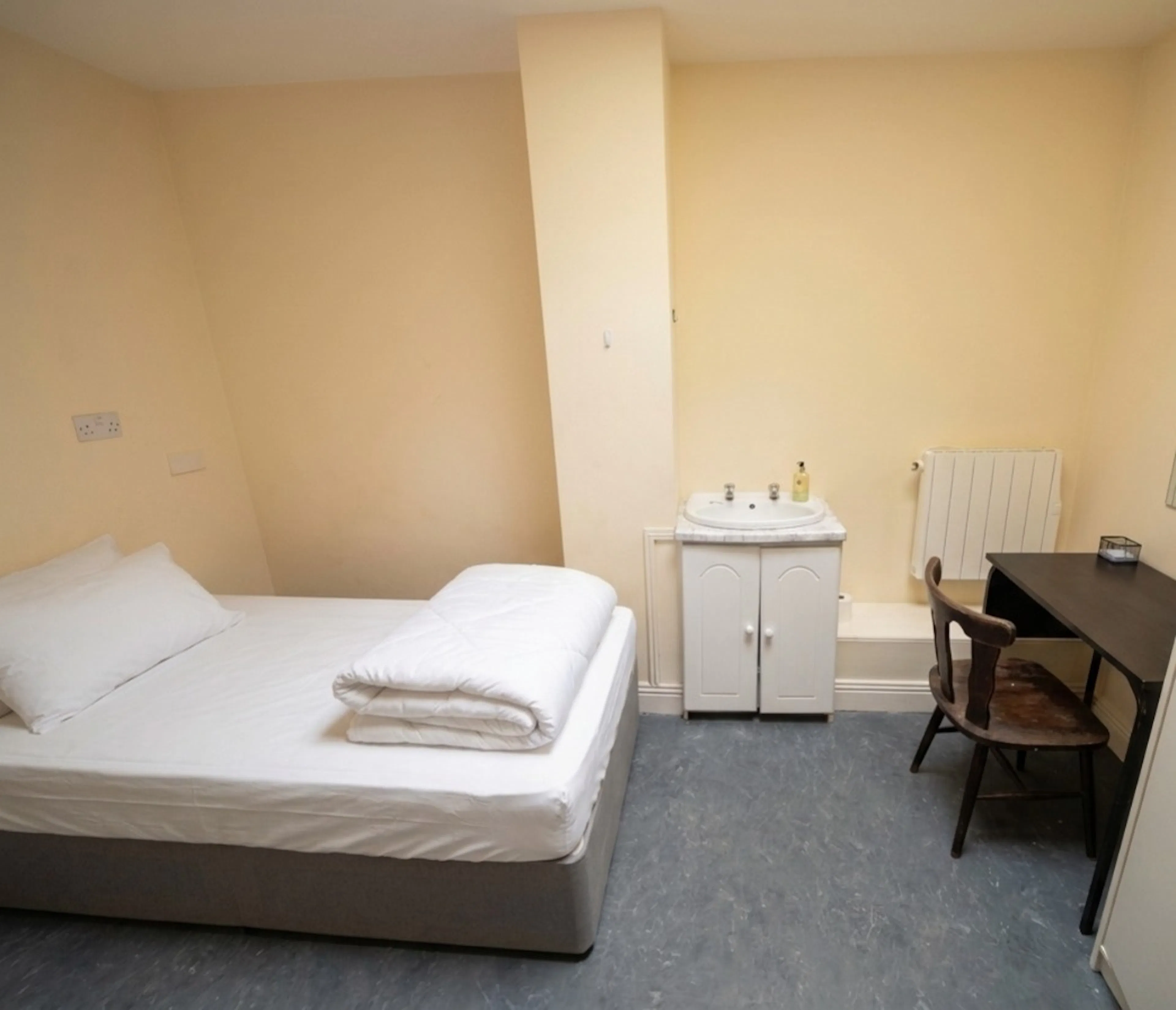 ROOM ROOM 3