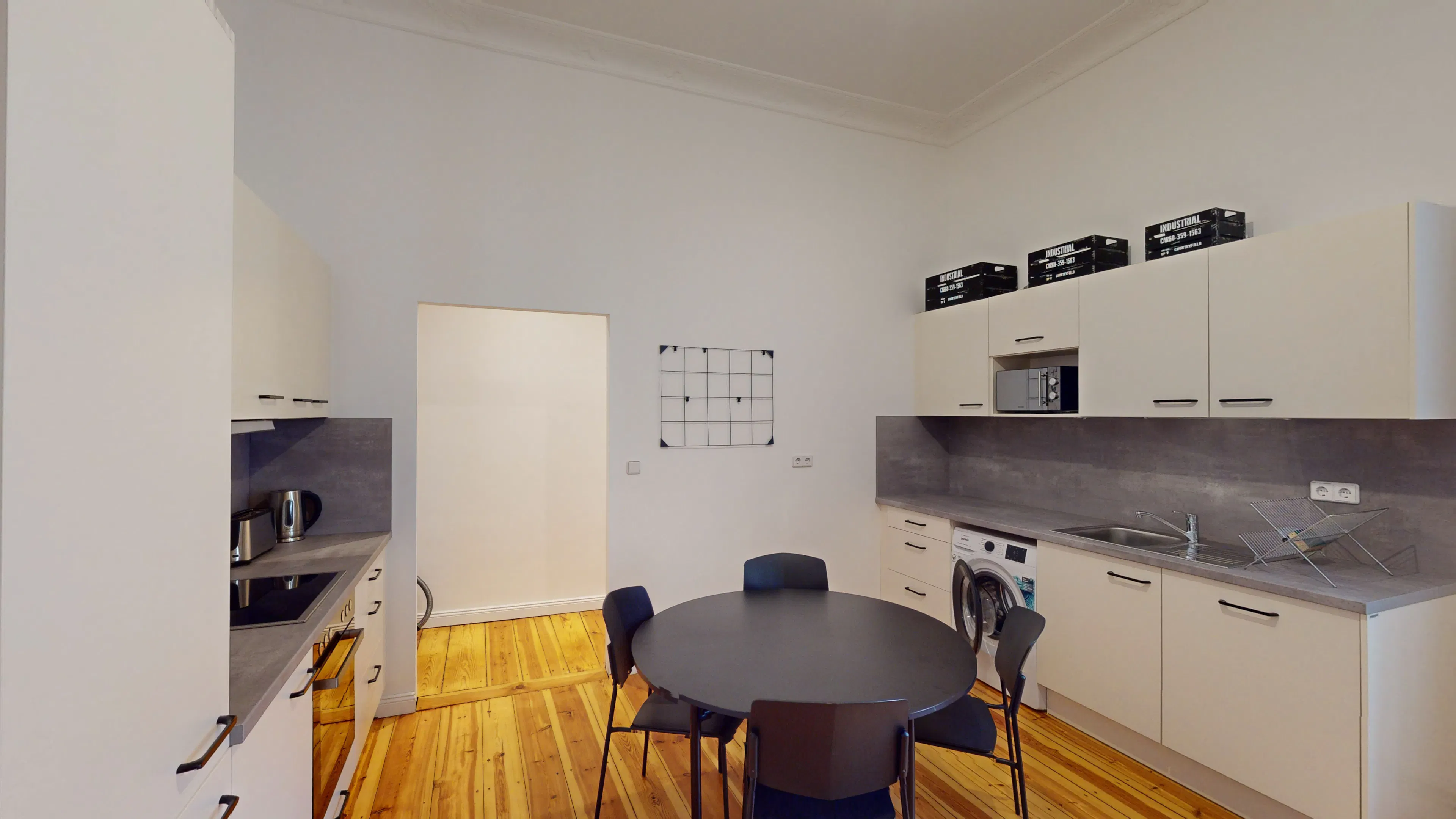 ROOM ROOM 1