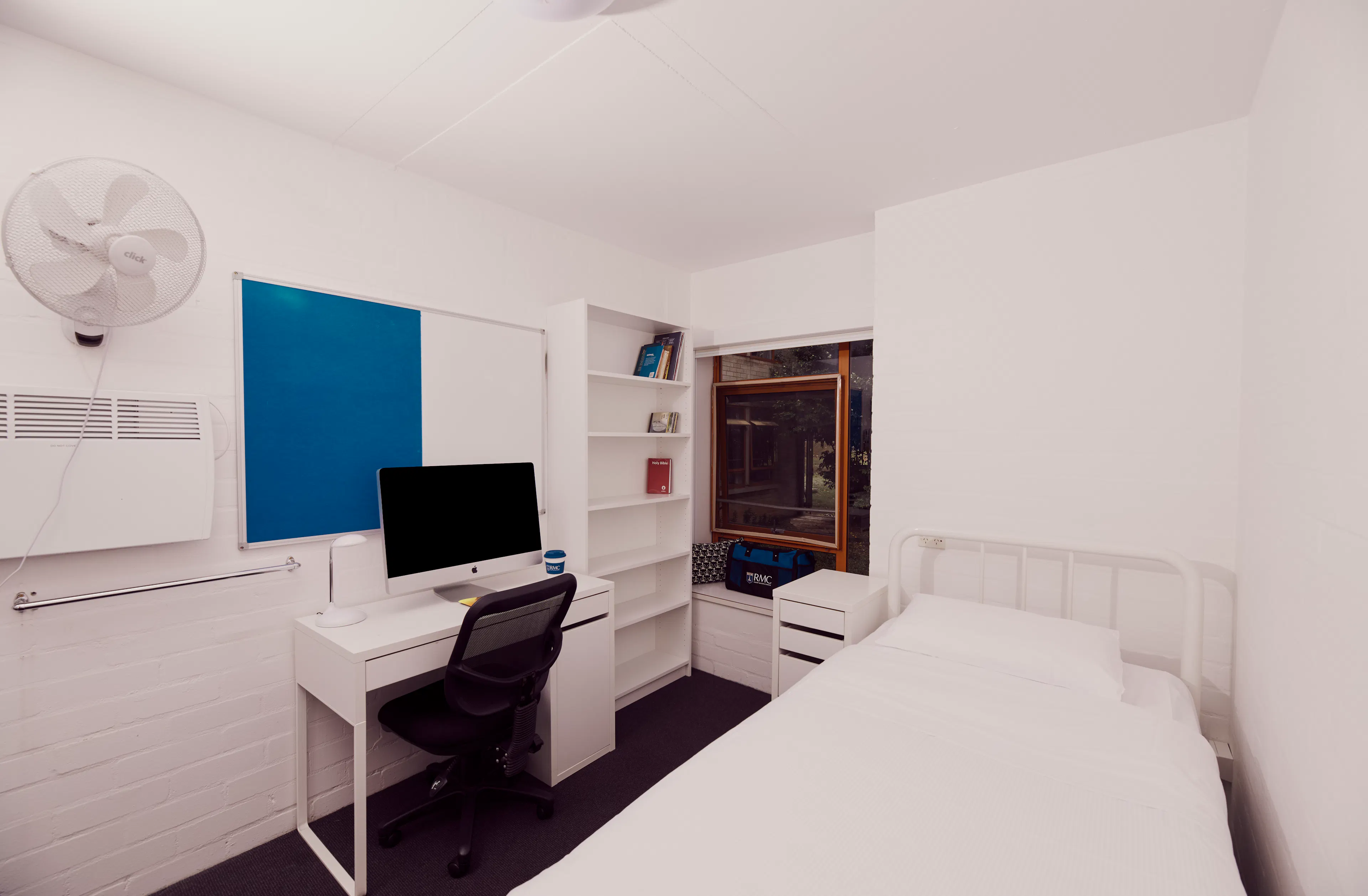 Single rooms - A,B,C & D Block ROOM 1