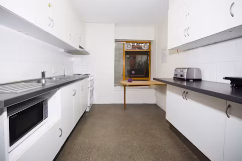 robert-menzies-college-sydney-KITCHEN