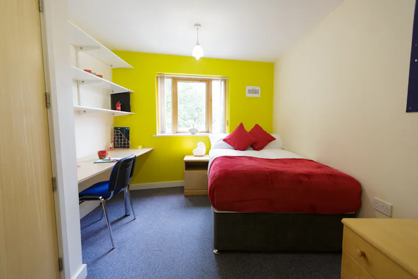 Property video thumbnail 1