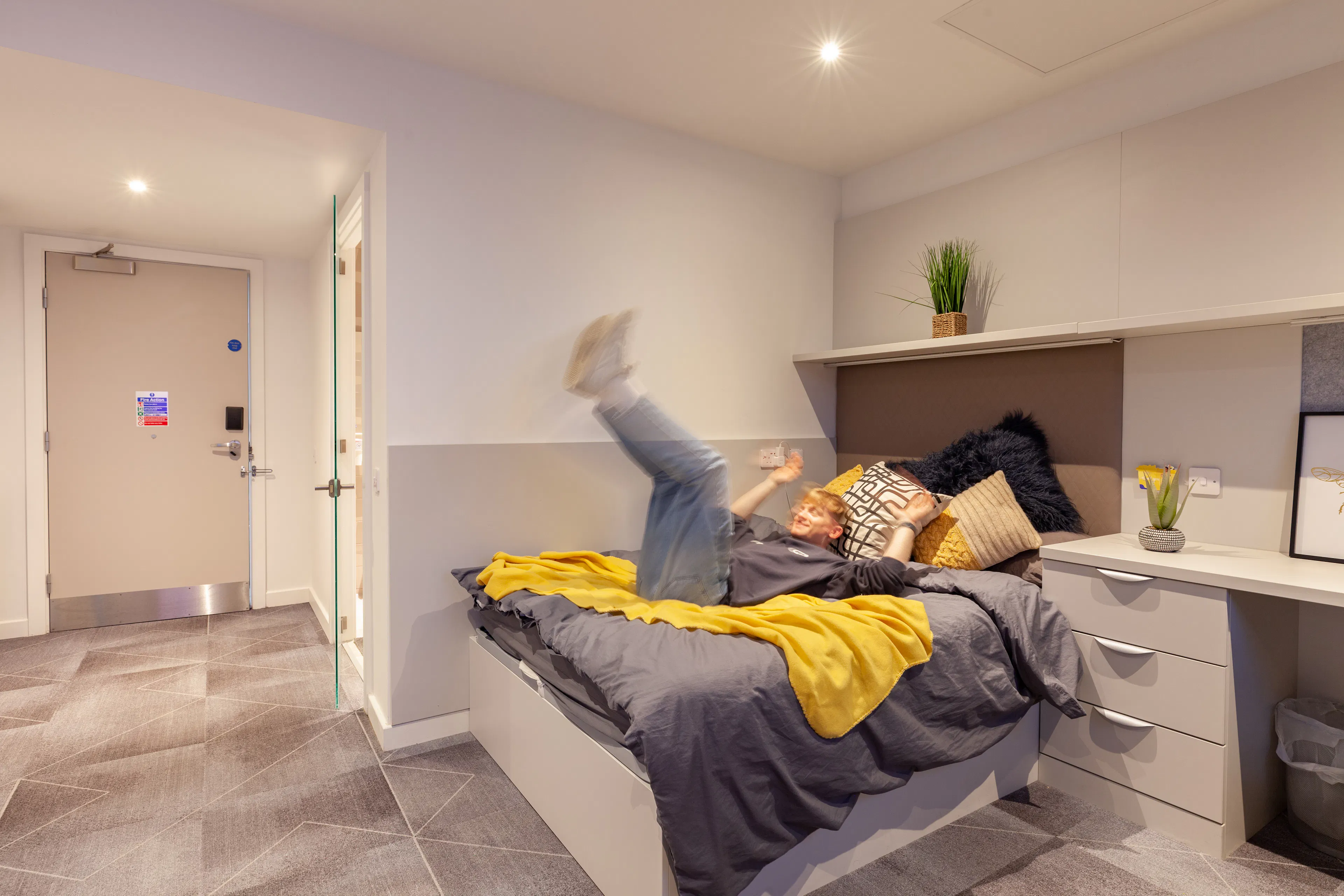 true Accessible Apartment ROOM 2