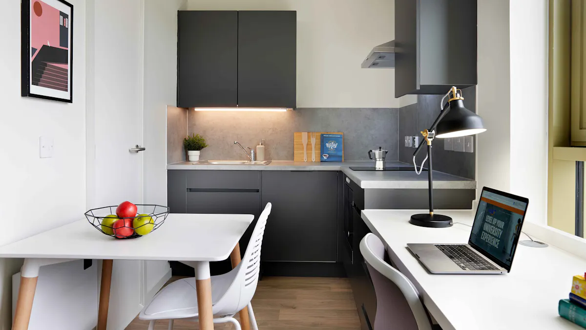 Accessible Bronze Studio ROOM