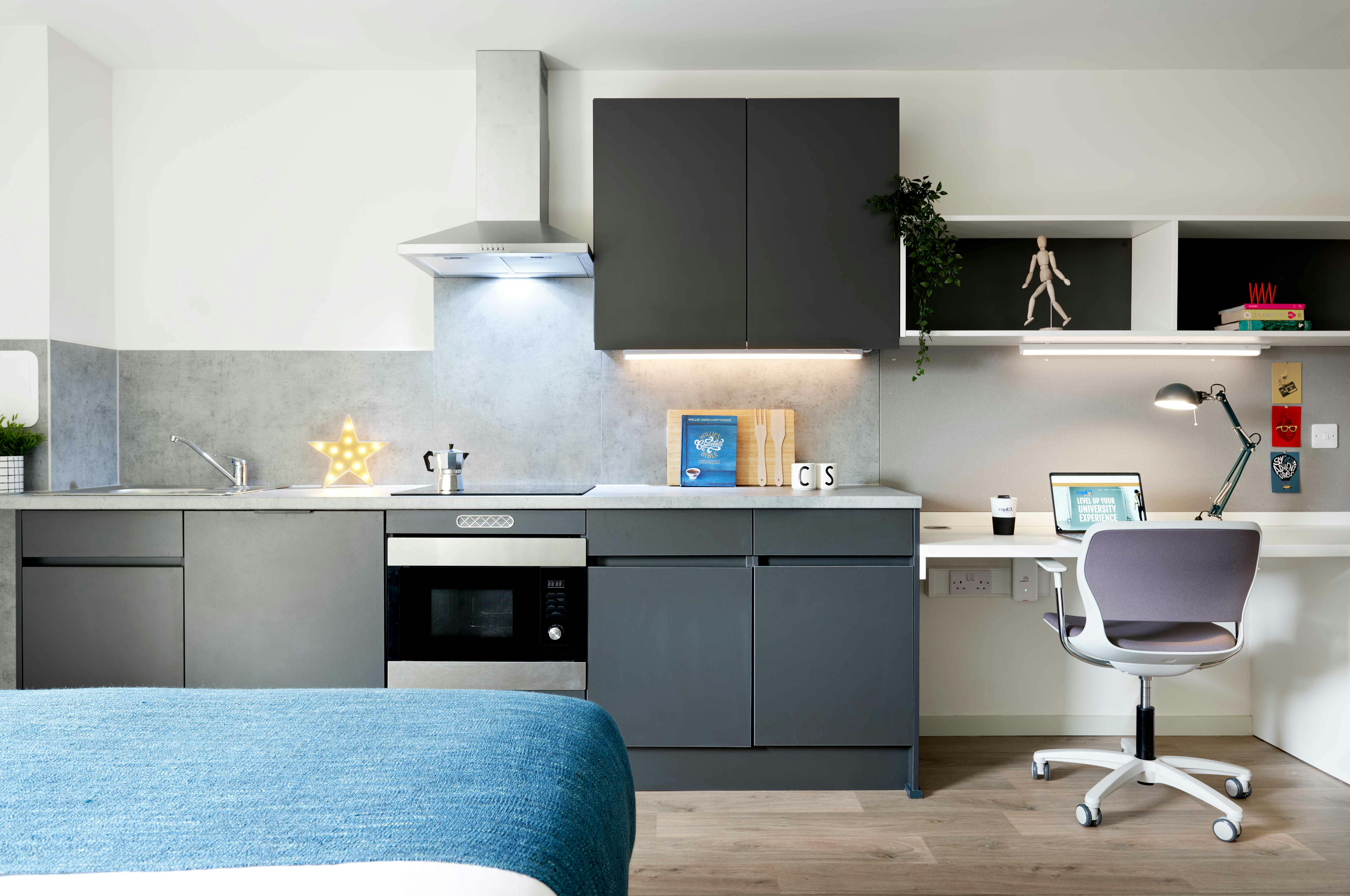Accessible Deluxe Studio