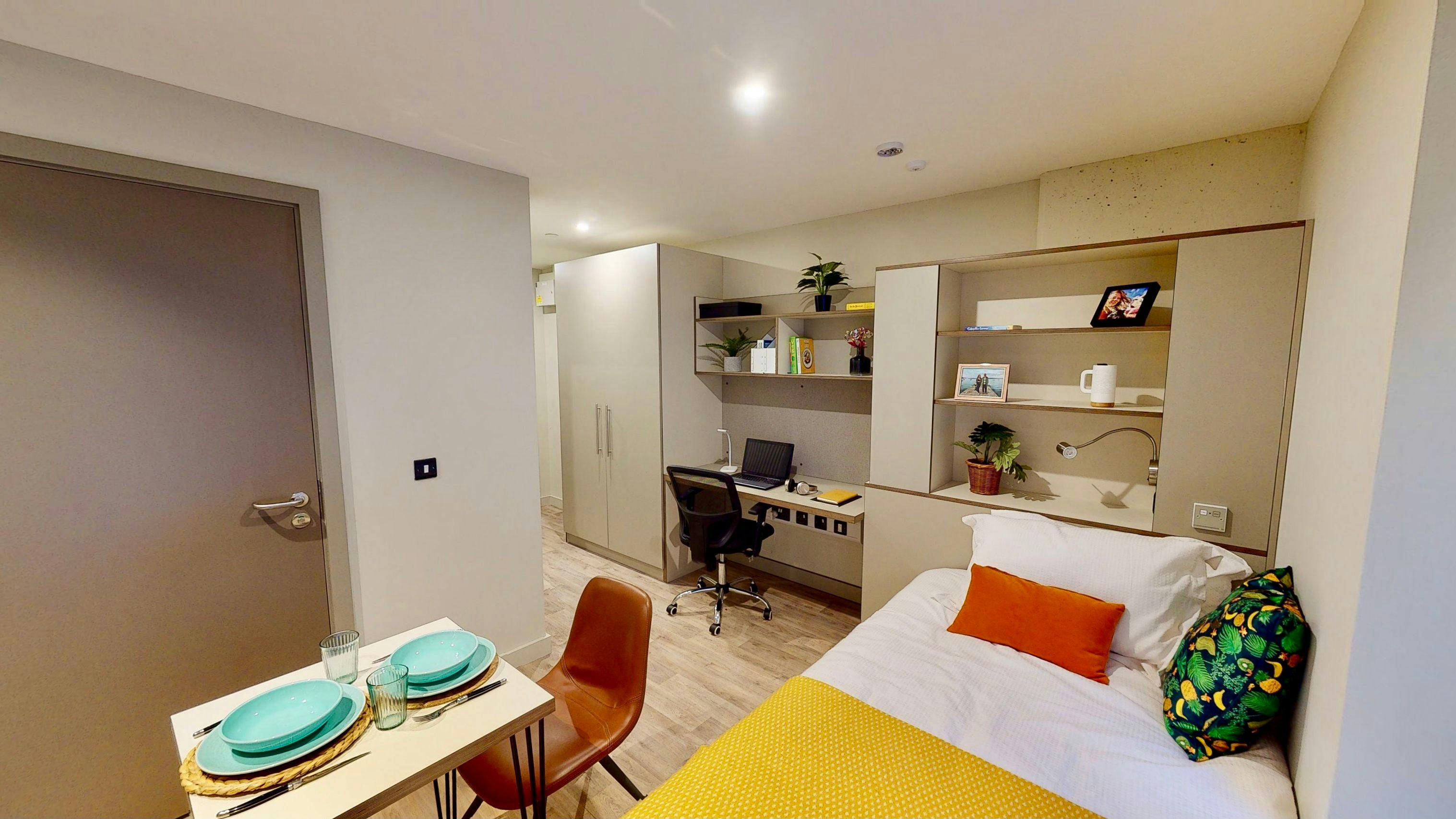 Standard Studio (Wet room)