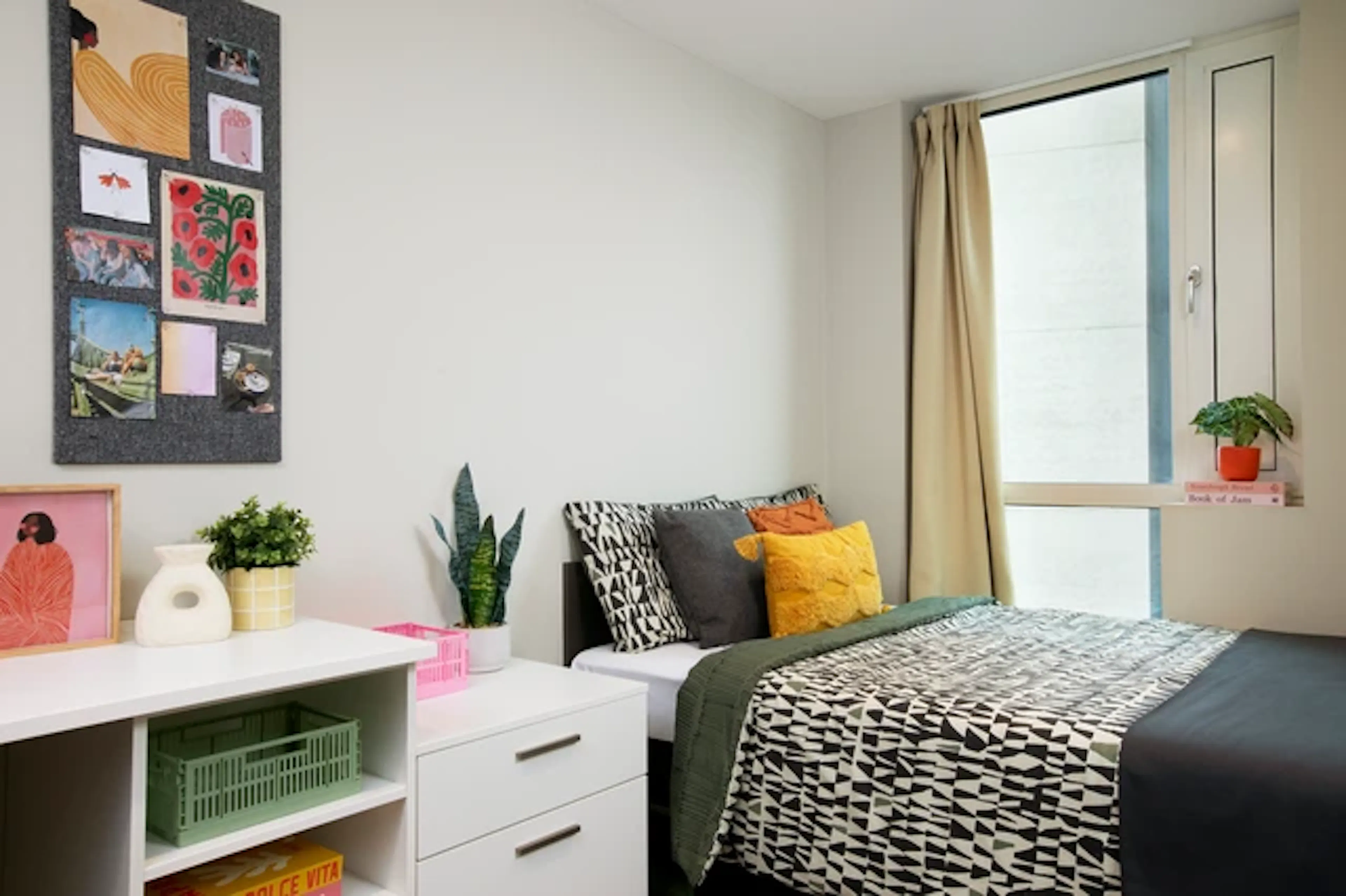 Wheelchair Accessible Studio Double ROOM 4