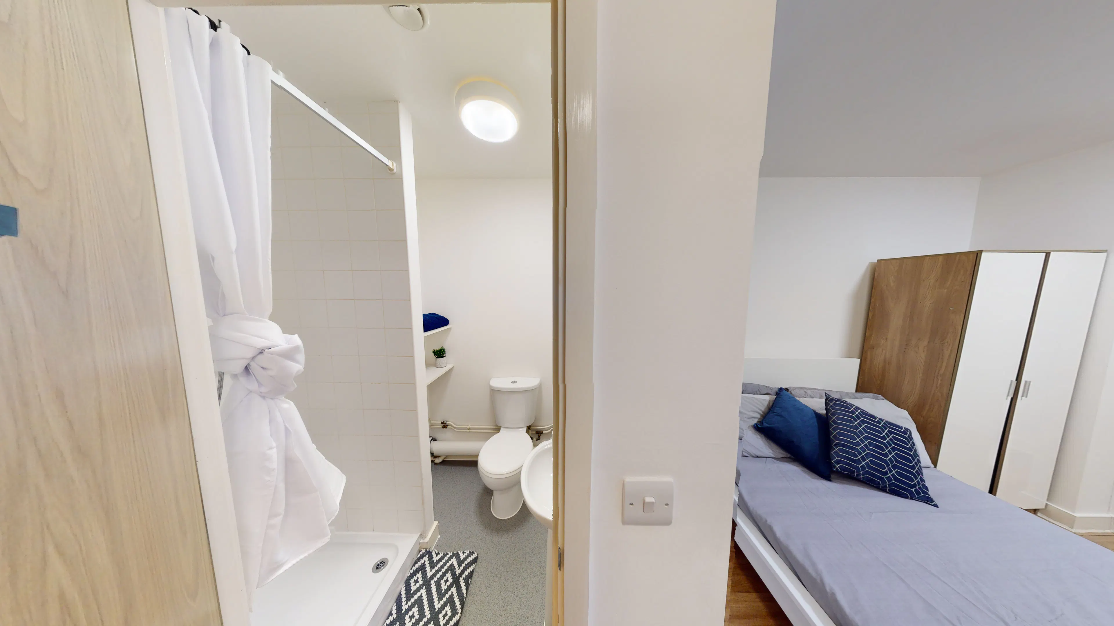 Studio Apartment BATHROOM 3