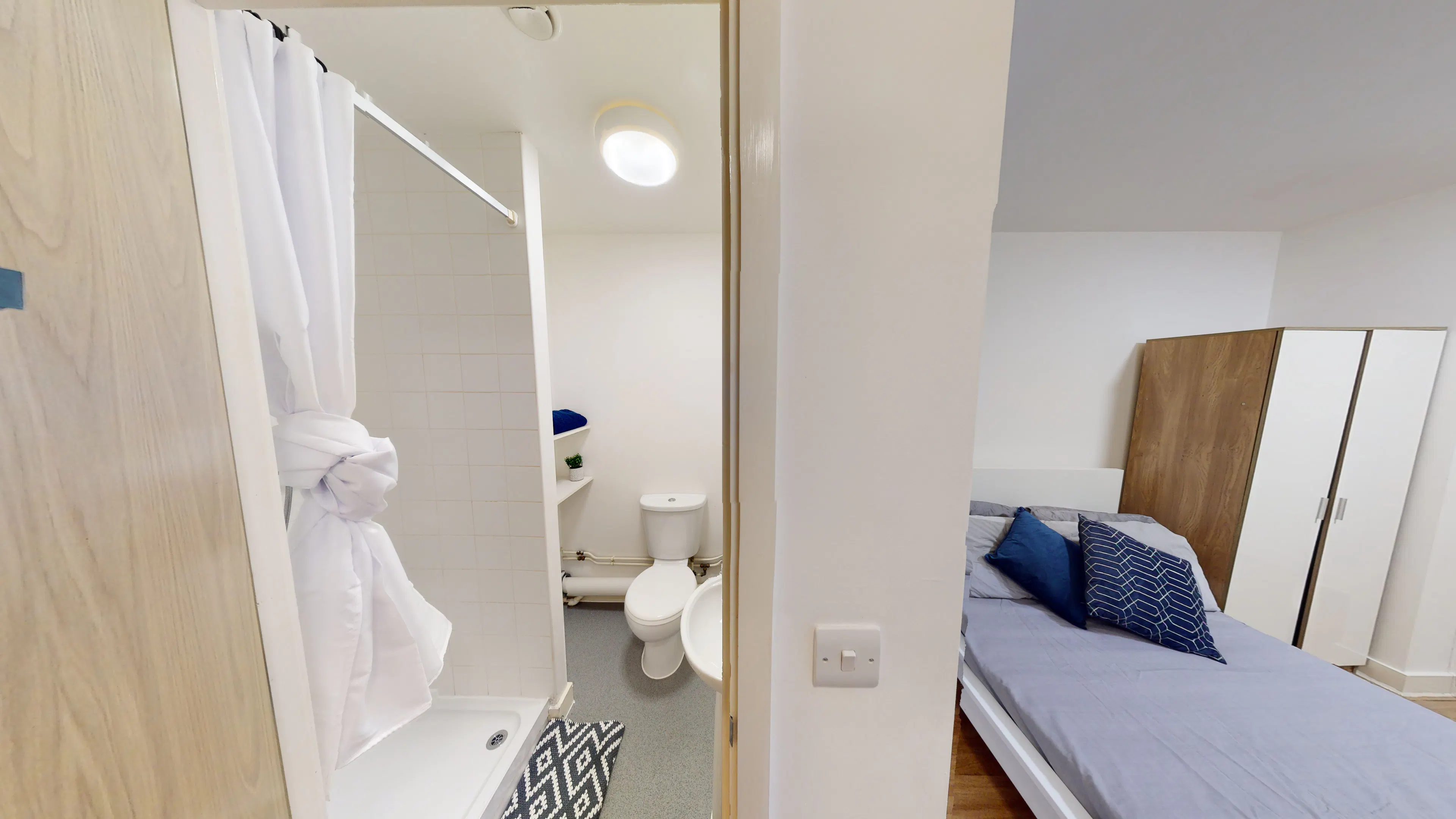 Studio Apartment BATHROOM 3