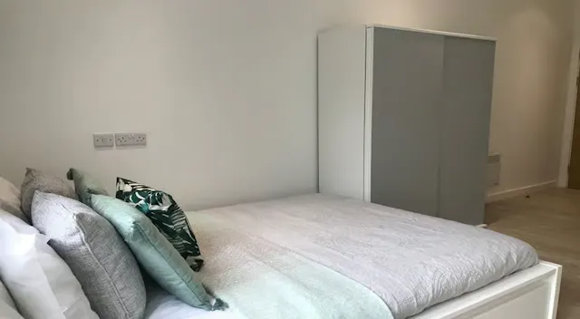 Studio Single Bed room image 1
