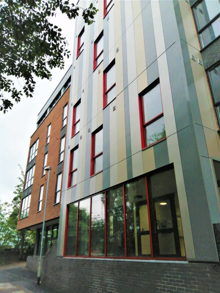 BUILDING