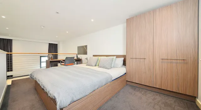 Split Level Studio room image 1
