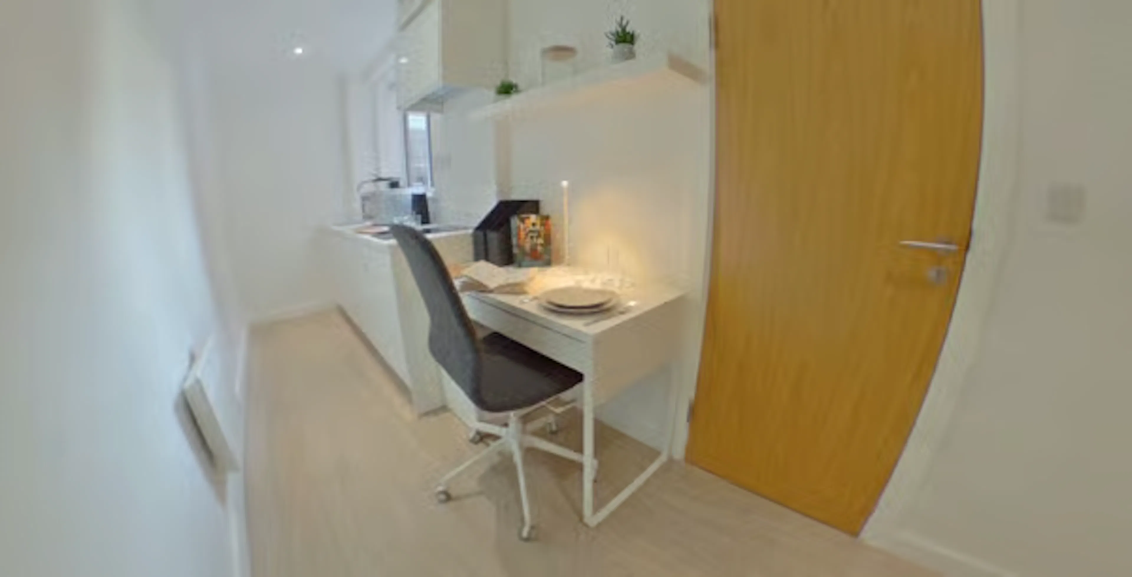 2 Bed Apartment Single Room ROOM 1