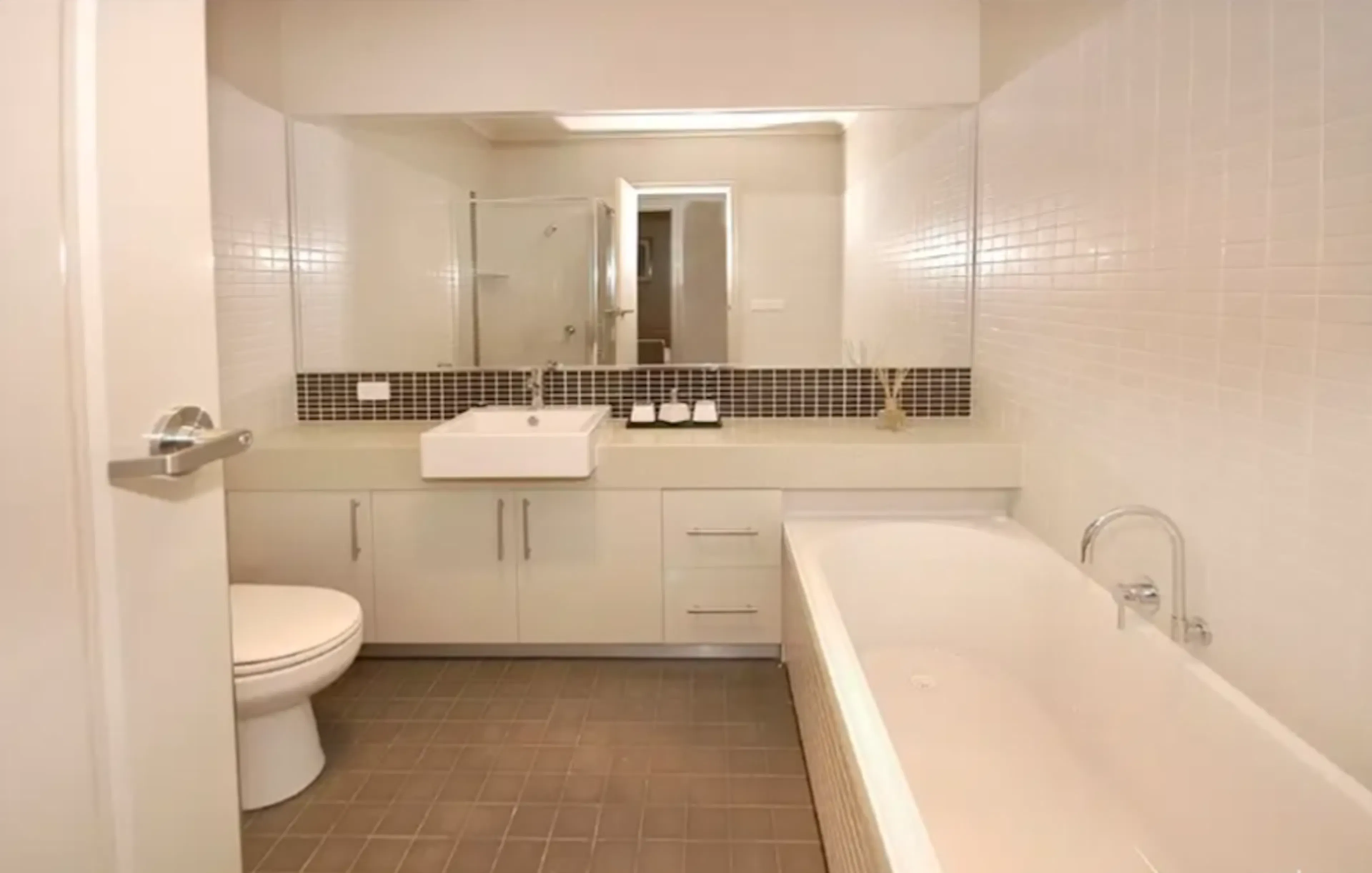 Room 2 BATHROOM 2