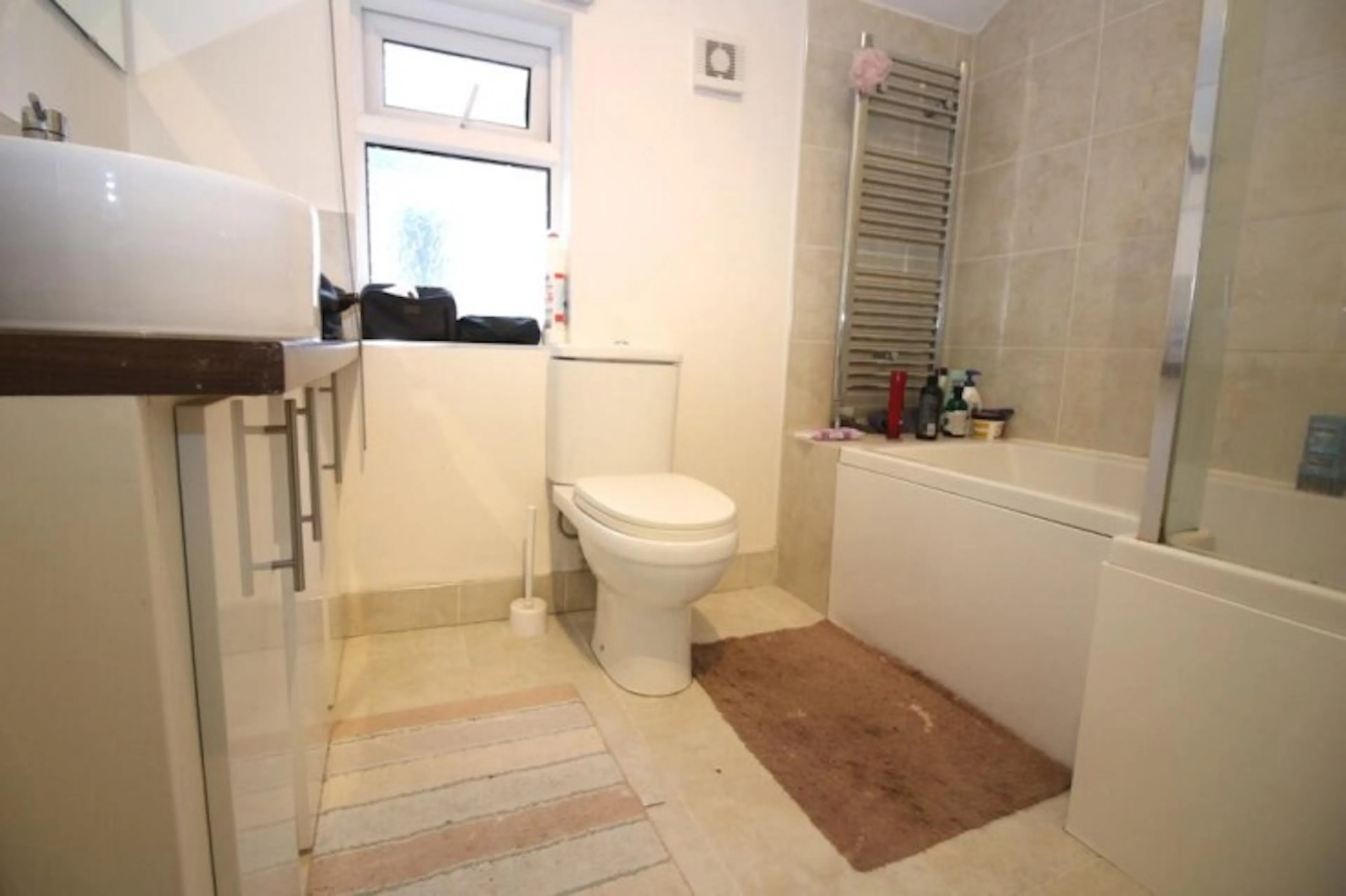 5 Bedroom Apartment BATHROOM 4