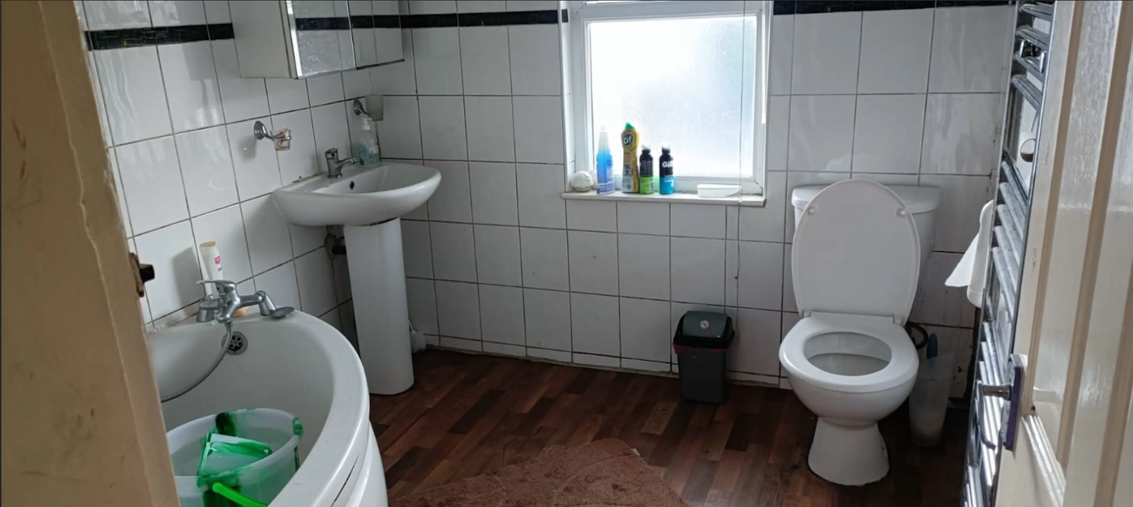 4 Bed Apartment BATHROOM 4