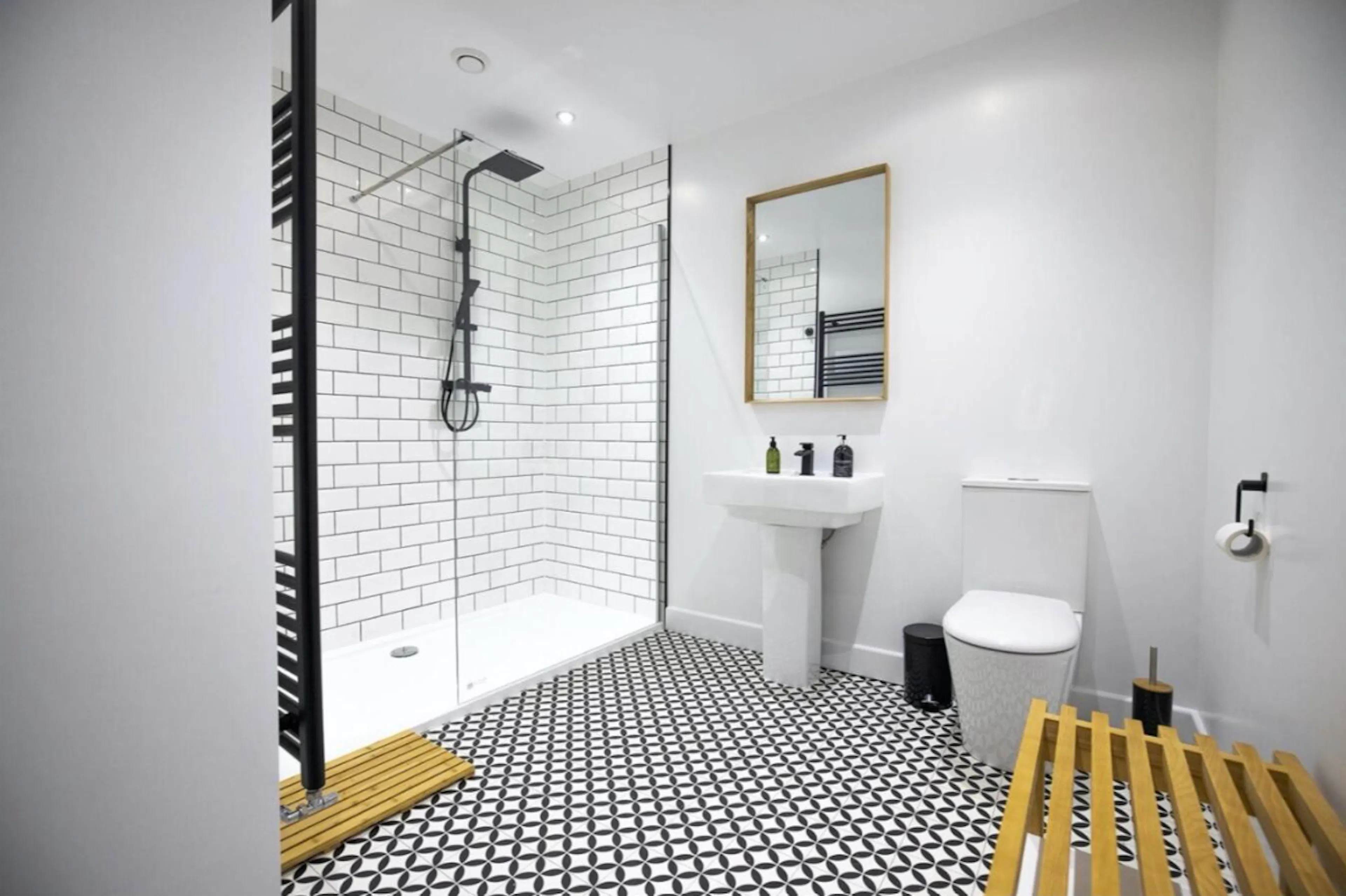 2 Bedroom Apartment BATHROOM 3