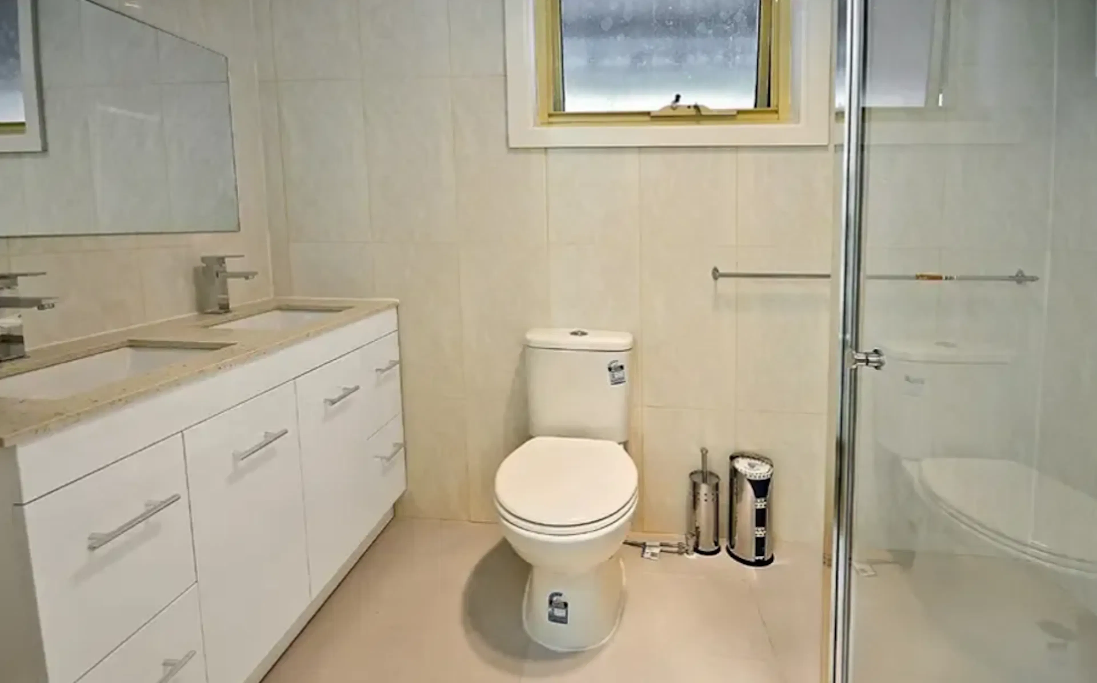 Room 5 BATHROOM 2