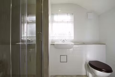 5-newstead-grove-nottingham-BATHROOM