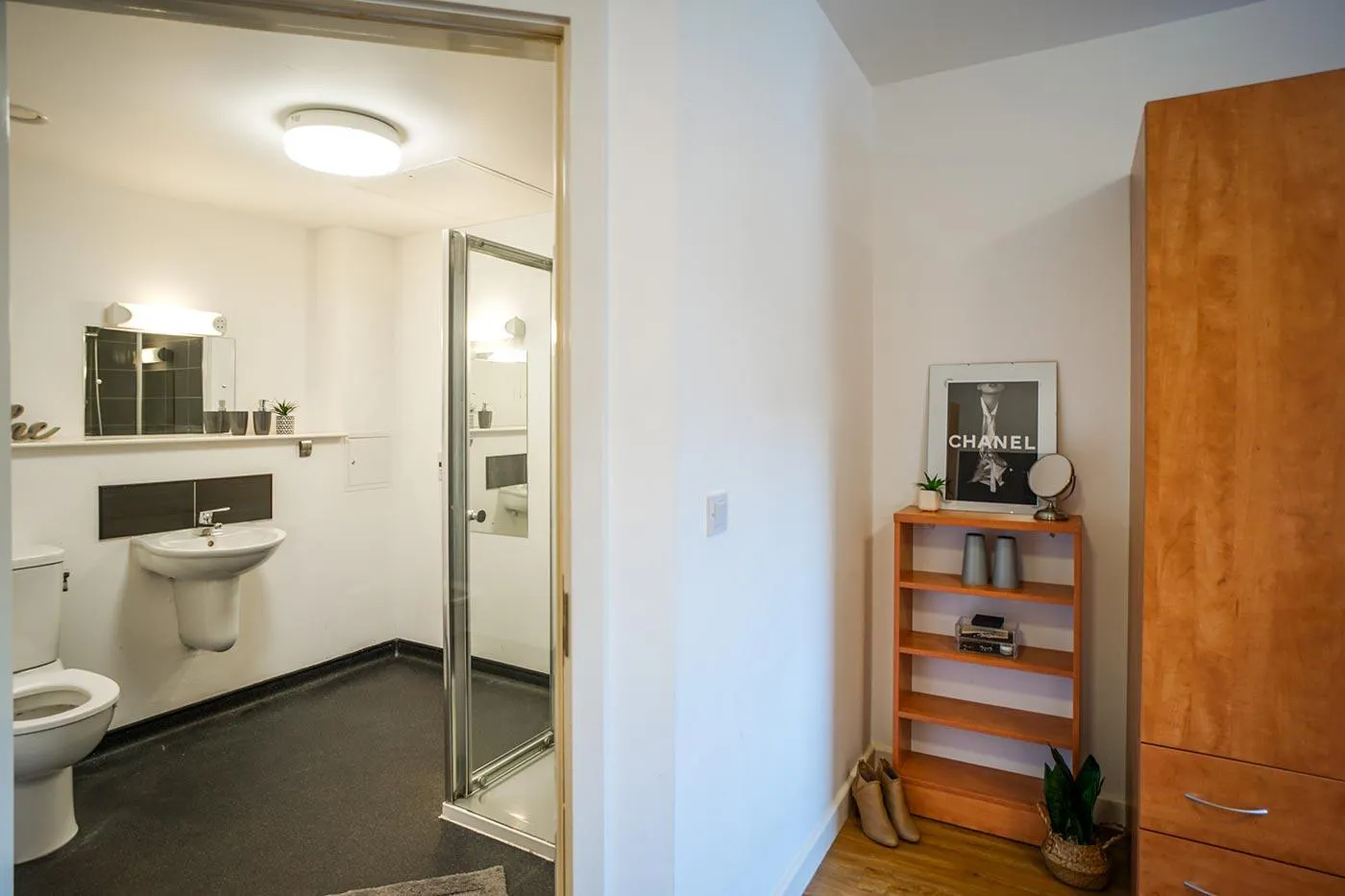 Platinum Ensuite