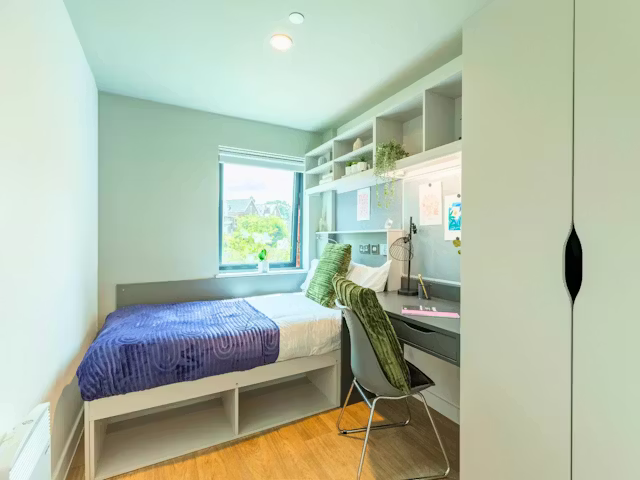 clifford-house-1-exeter-Classic Ensuite-1