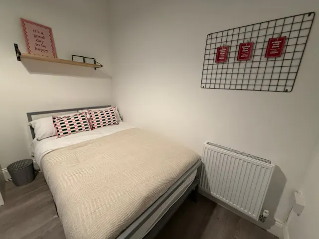 4 Bedroom House room image 2