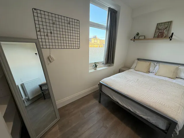 4 Bedroom House room image 1