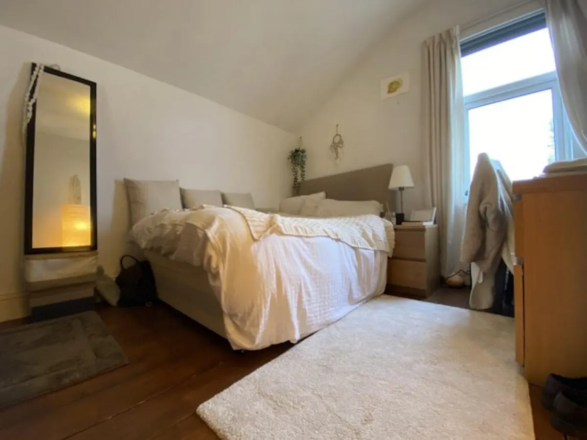 5 Bedroom Apartment ROOM