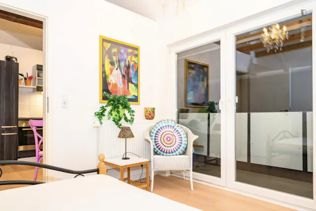 Comfortamble double bedroom in a 4-bedroom apartment room image 1