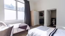 bloomsbury-janet-poole-house-london-Bronze Twin Studio