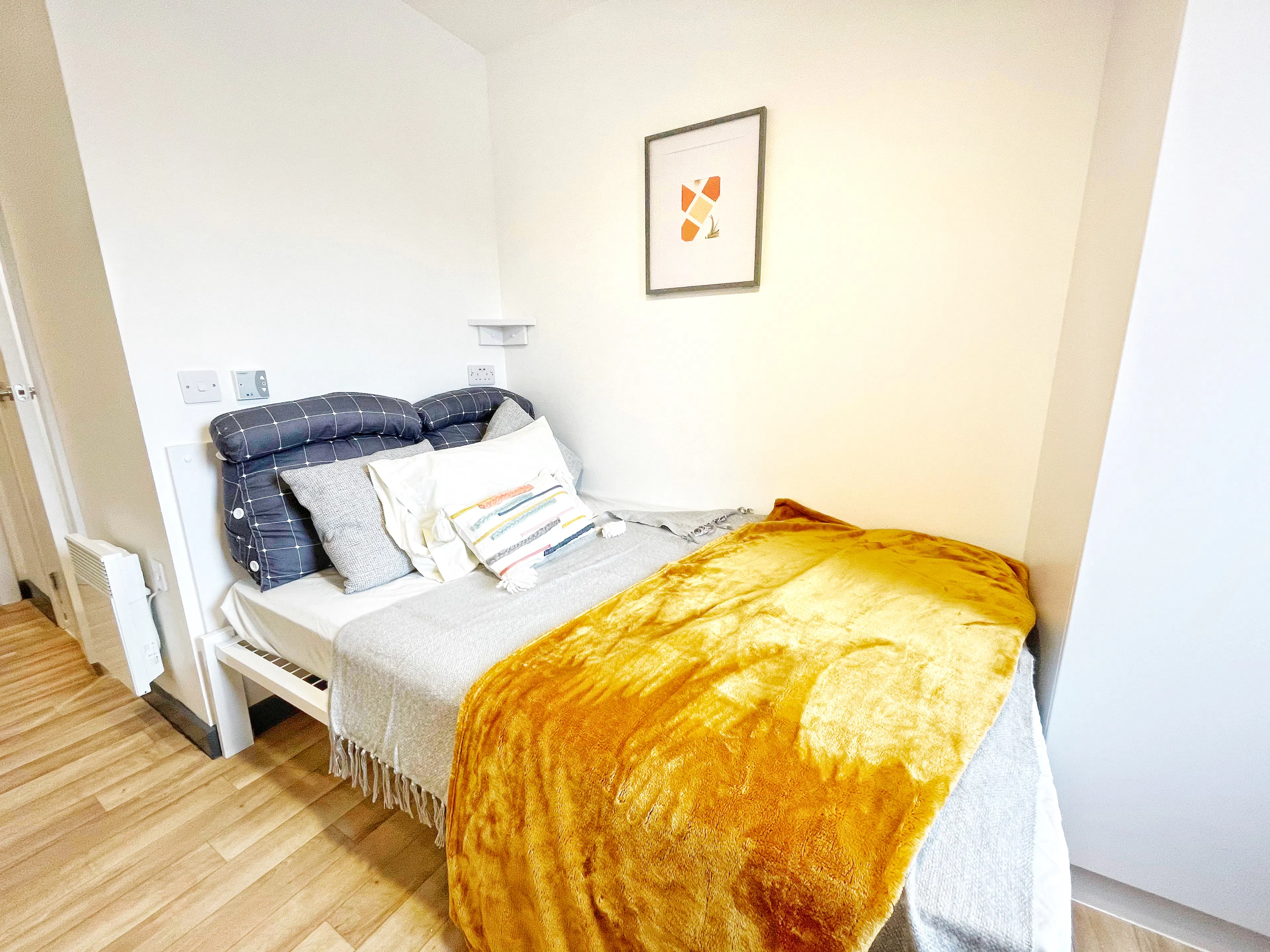 ROOM ROOM 2