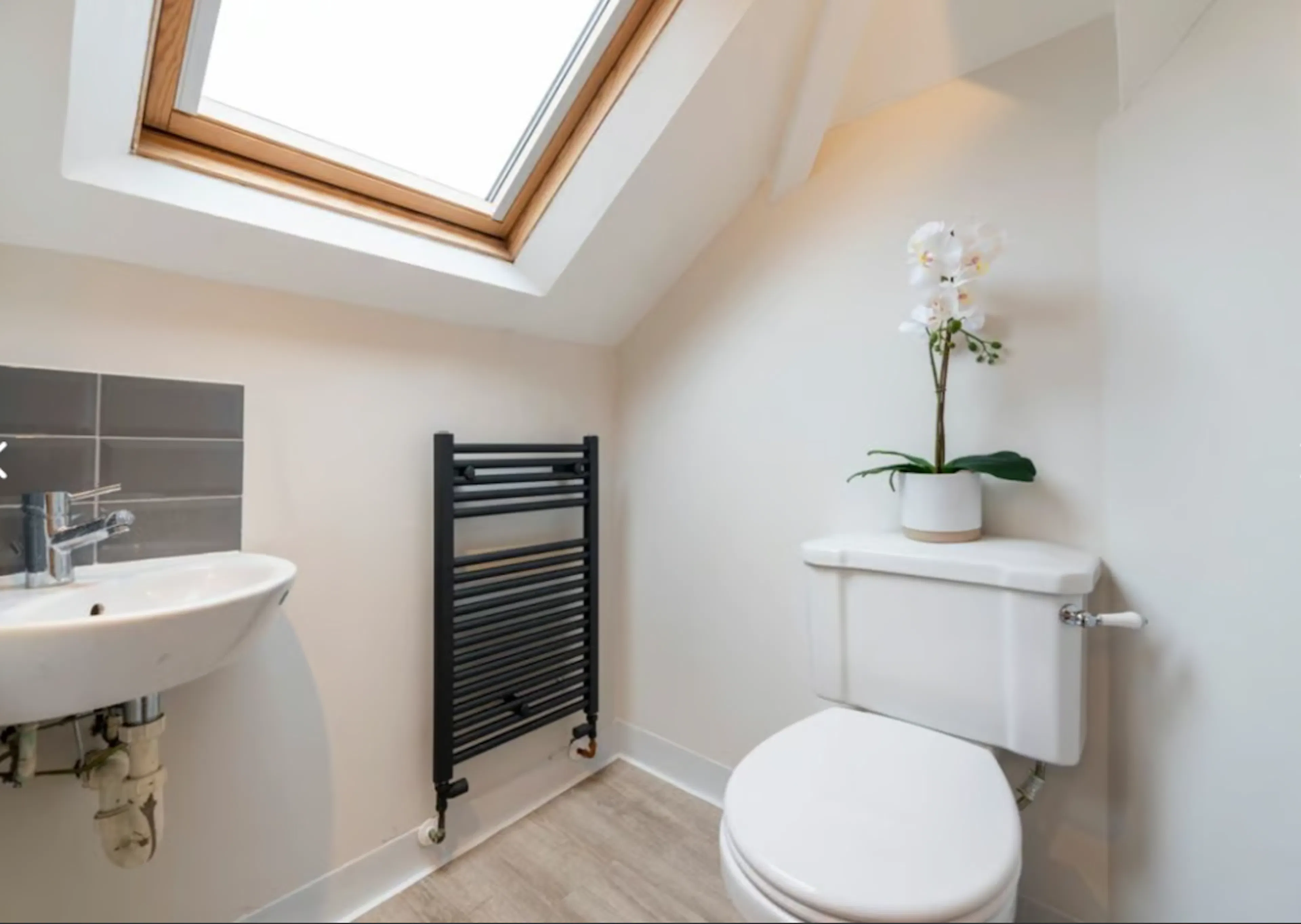 4 Bed Apartment BATHROOM 3