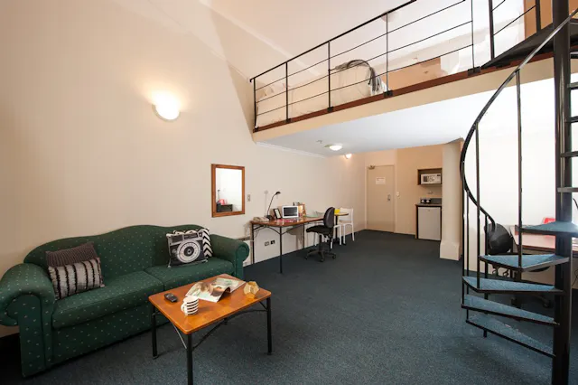 Balcony Twin room image 1