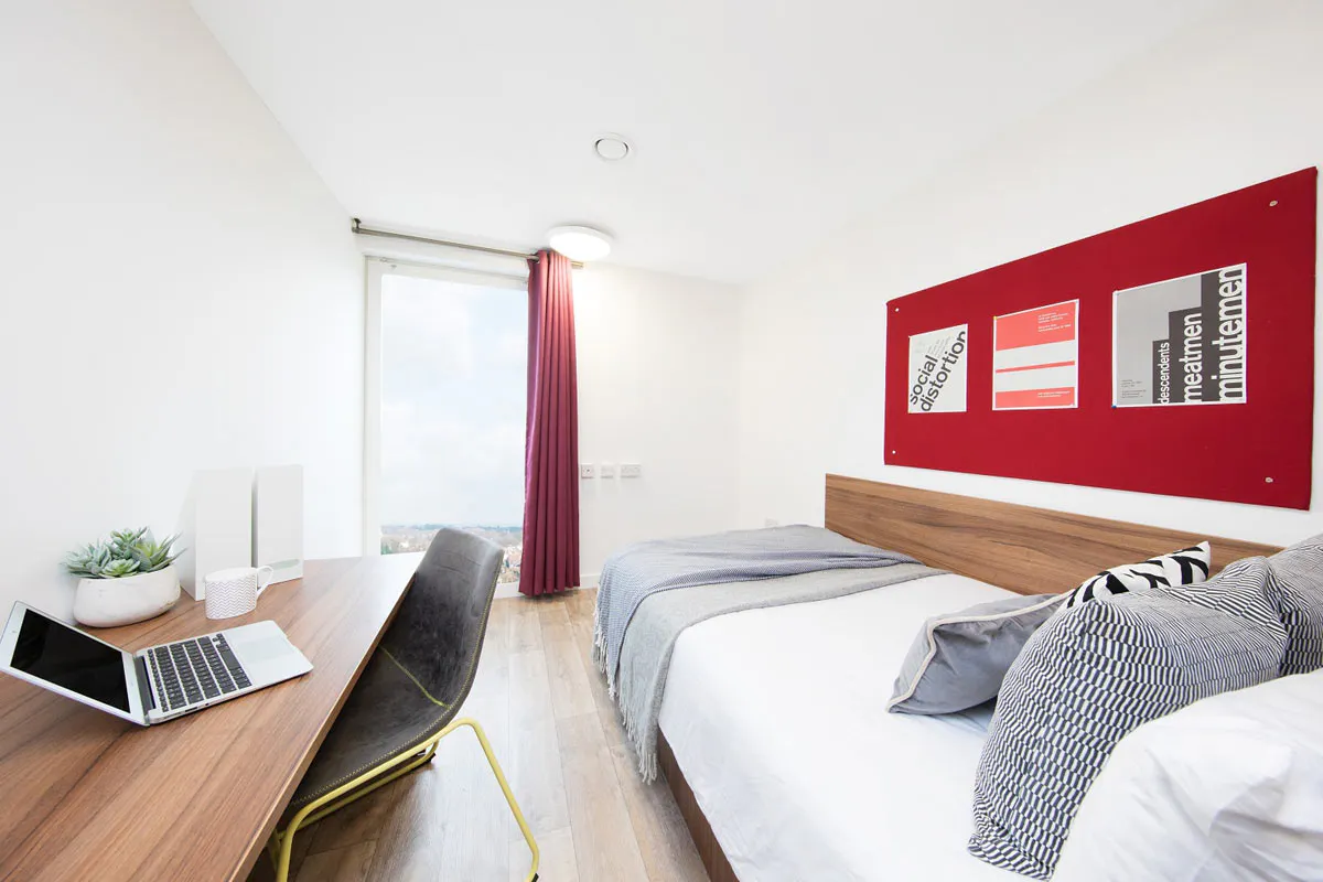 gobritanya-student-living-heights-london-Basic Studio