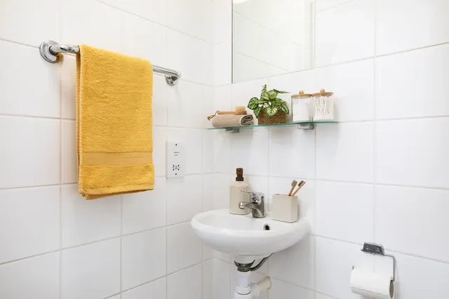 Ensuite Medium Standard Double room image 3