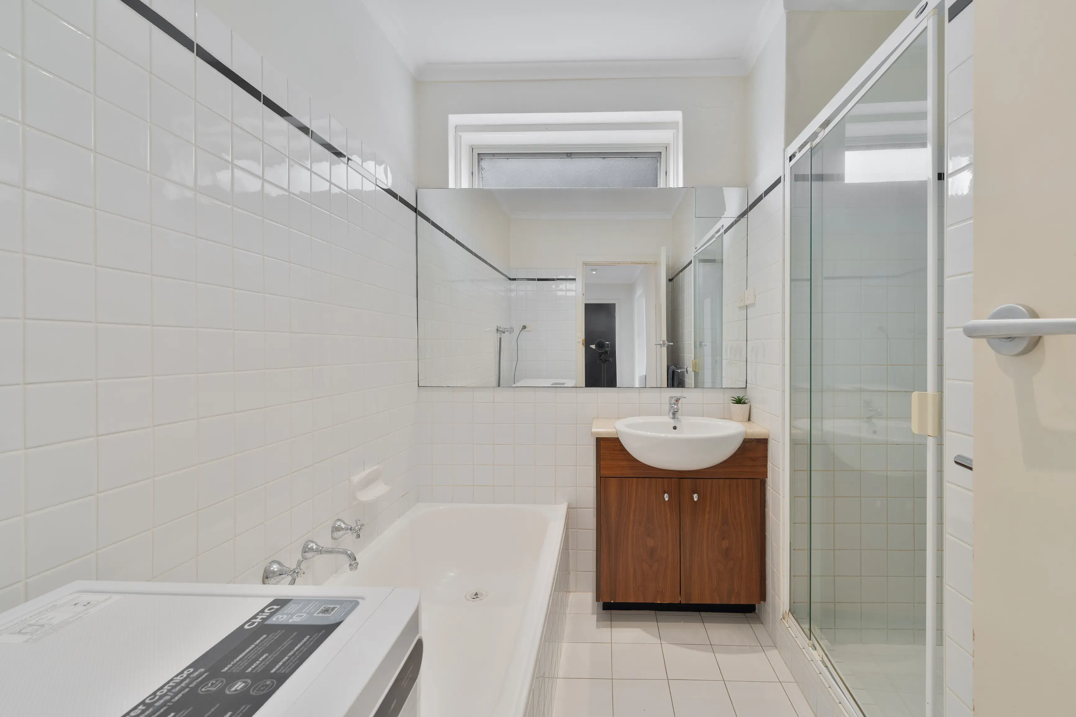 Room 1 (Non - Ensuite) BATHROOM 4