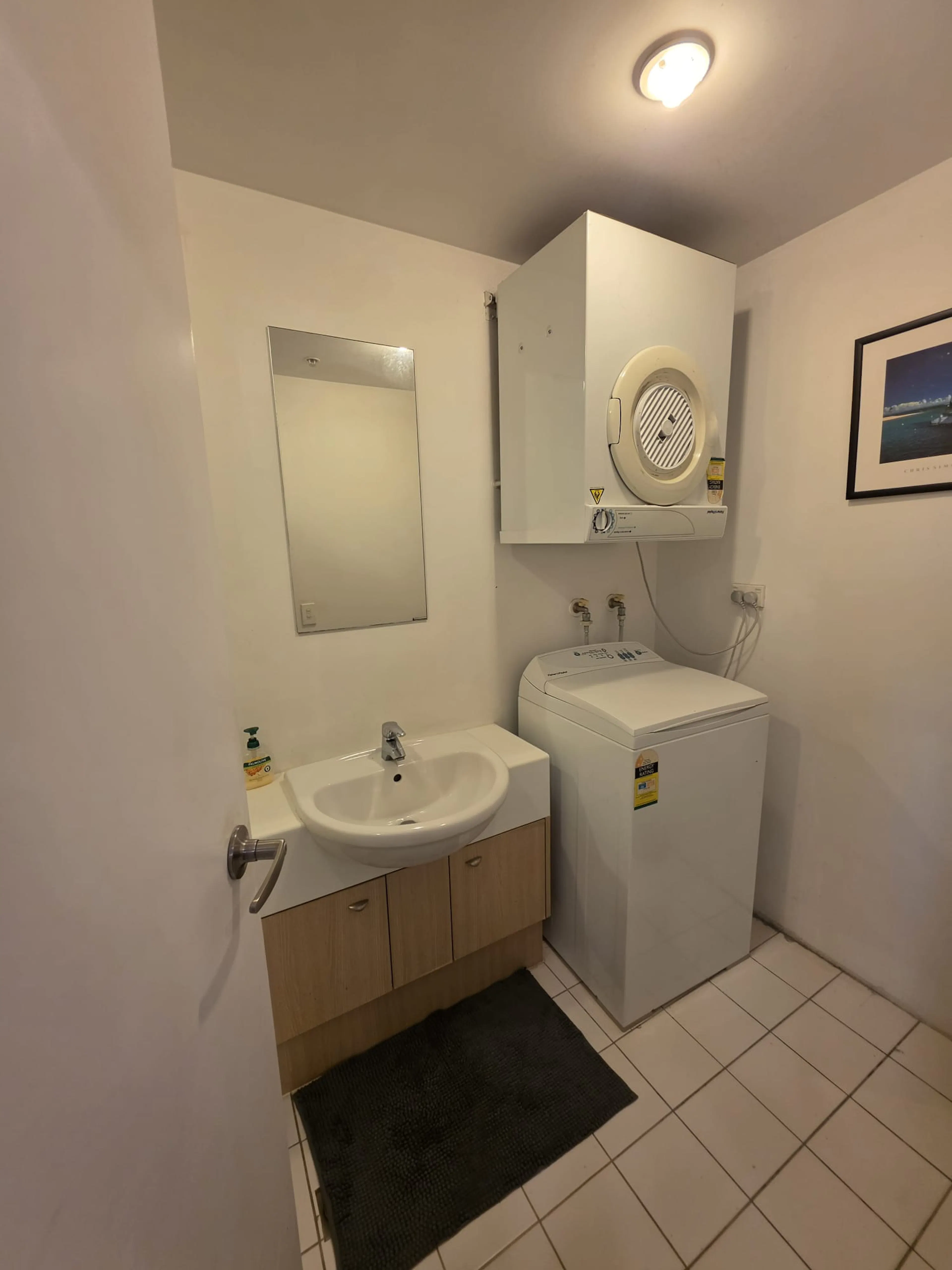 Room 1 (Bed 3, Bath 2) BATHROOM 2