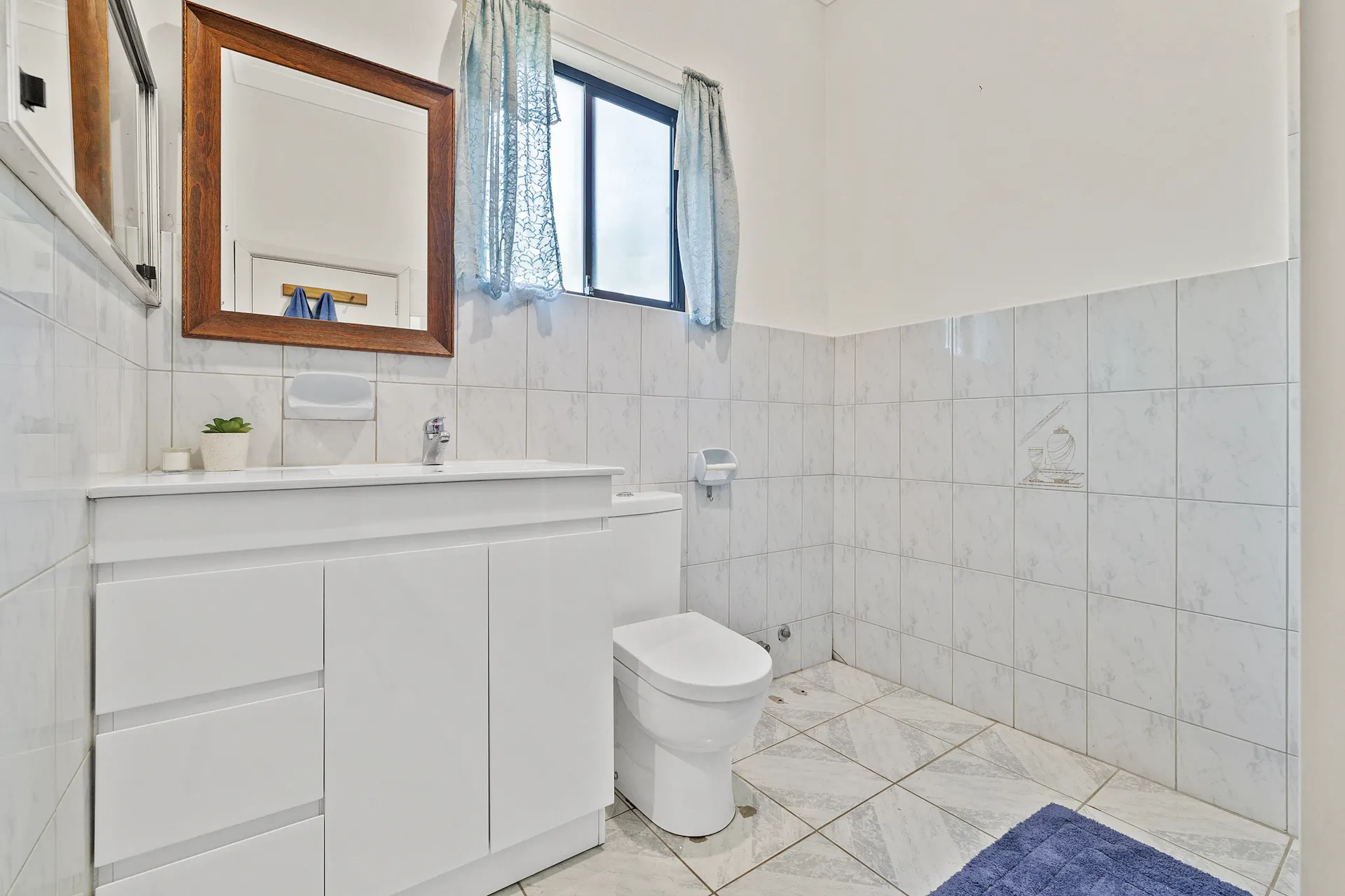 Room 2 (Non - Ensuite) BATHROOM 4