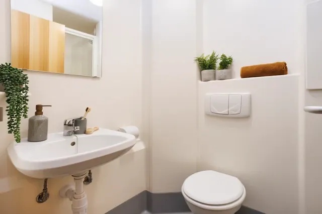 Ensuite: Two Bed Flat Large Standard Double