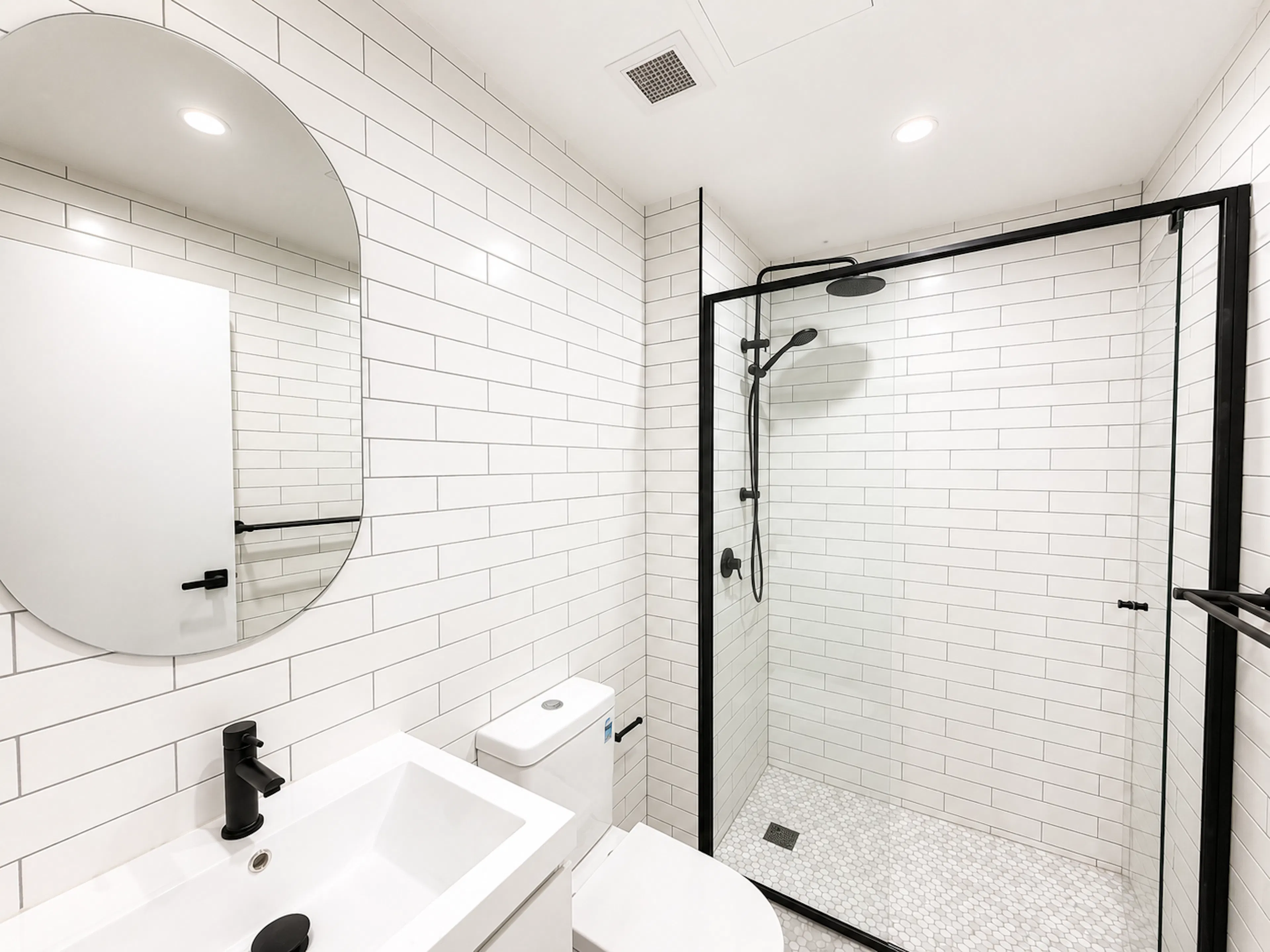 Studio Room BATHROOM 3